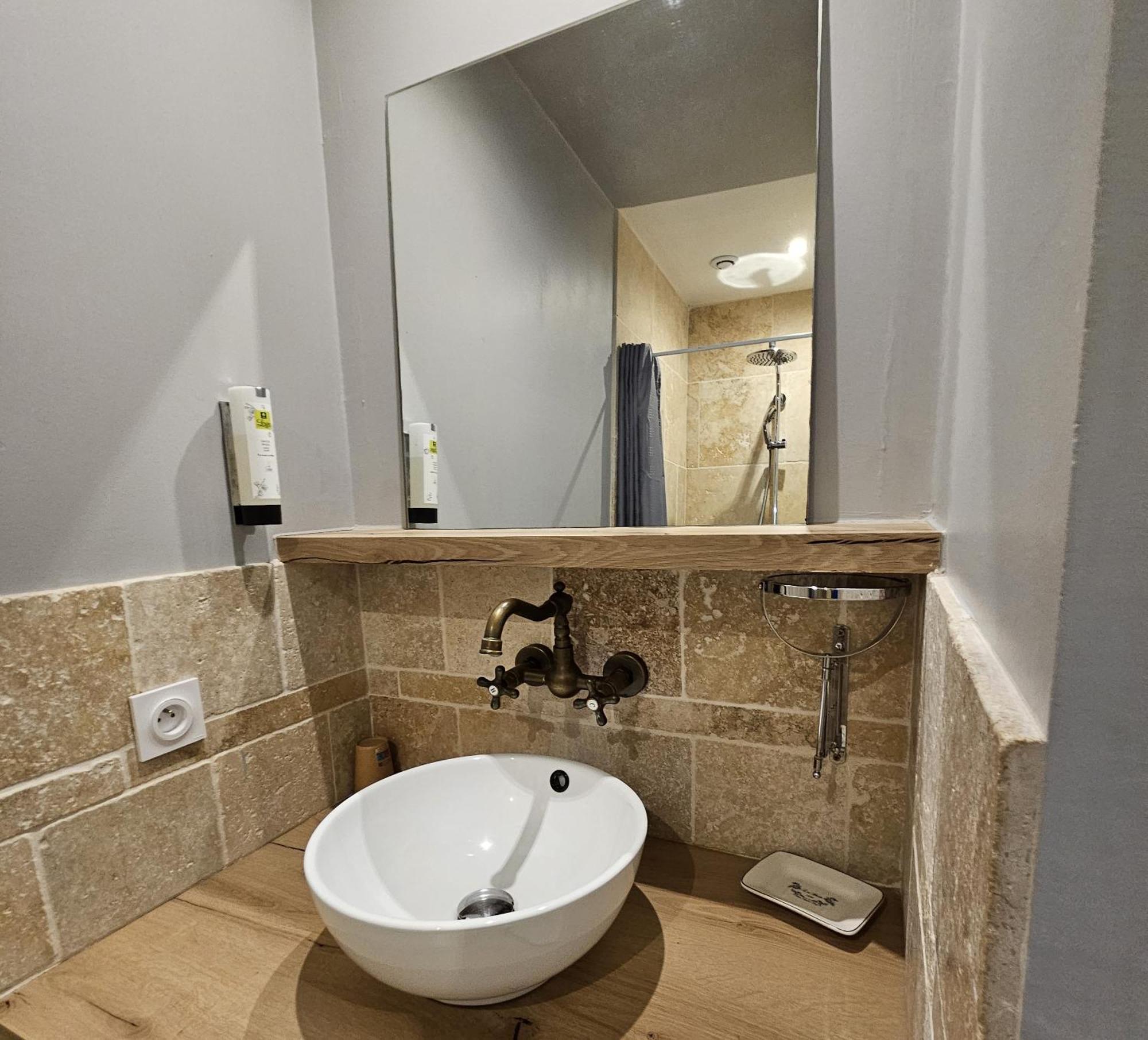 La Fontaine De Rocoule Hotell Rochefort-en-Valdaine Eksteriør bilde